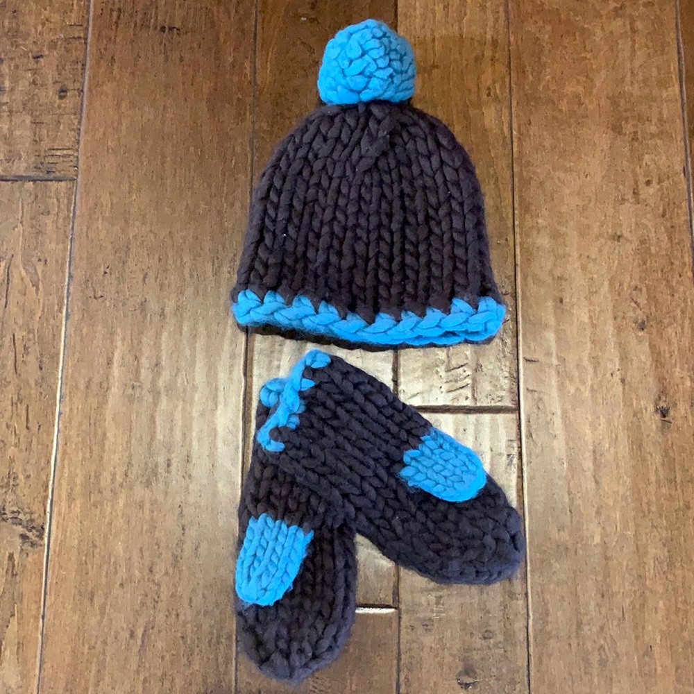 Vintage Gap 100% wool snow winter hat and matching mittens NWOT